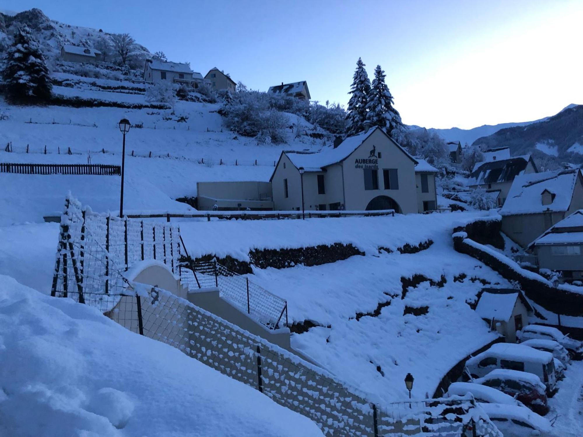 Auberge Des Isards Aydius Buitenkant foto